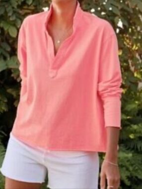 Frank & Eileen Patrick Popover Henley Sweatshirt in Taffy Coral Size Medium